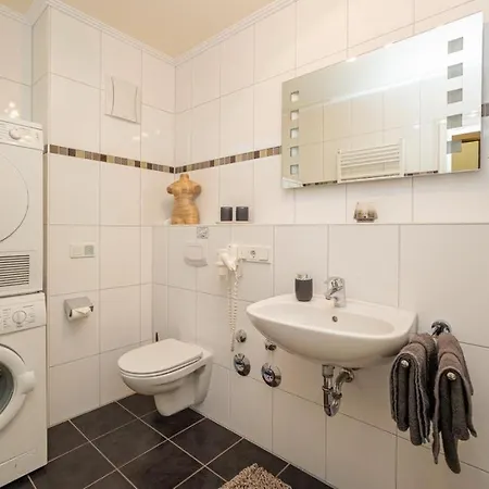 Zum Kranich, Exclusive 4-sterne-plus Fuer 4 Personen In * Zingst
