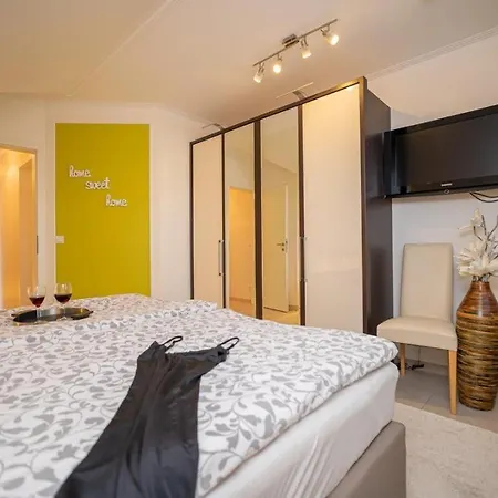 Zum Kranich, Exclusive 4-sterne-plus Fuer 4 Personen In * Zingst