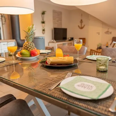 Zum Kranich, Exclusive 4-sterne-plus Fuer 4 Personen In Zingst